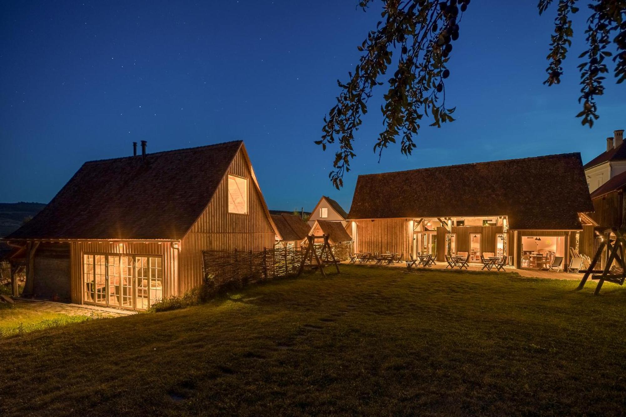 Mesendorf Gasthaus Bagian luar foto
