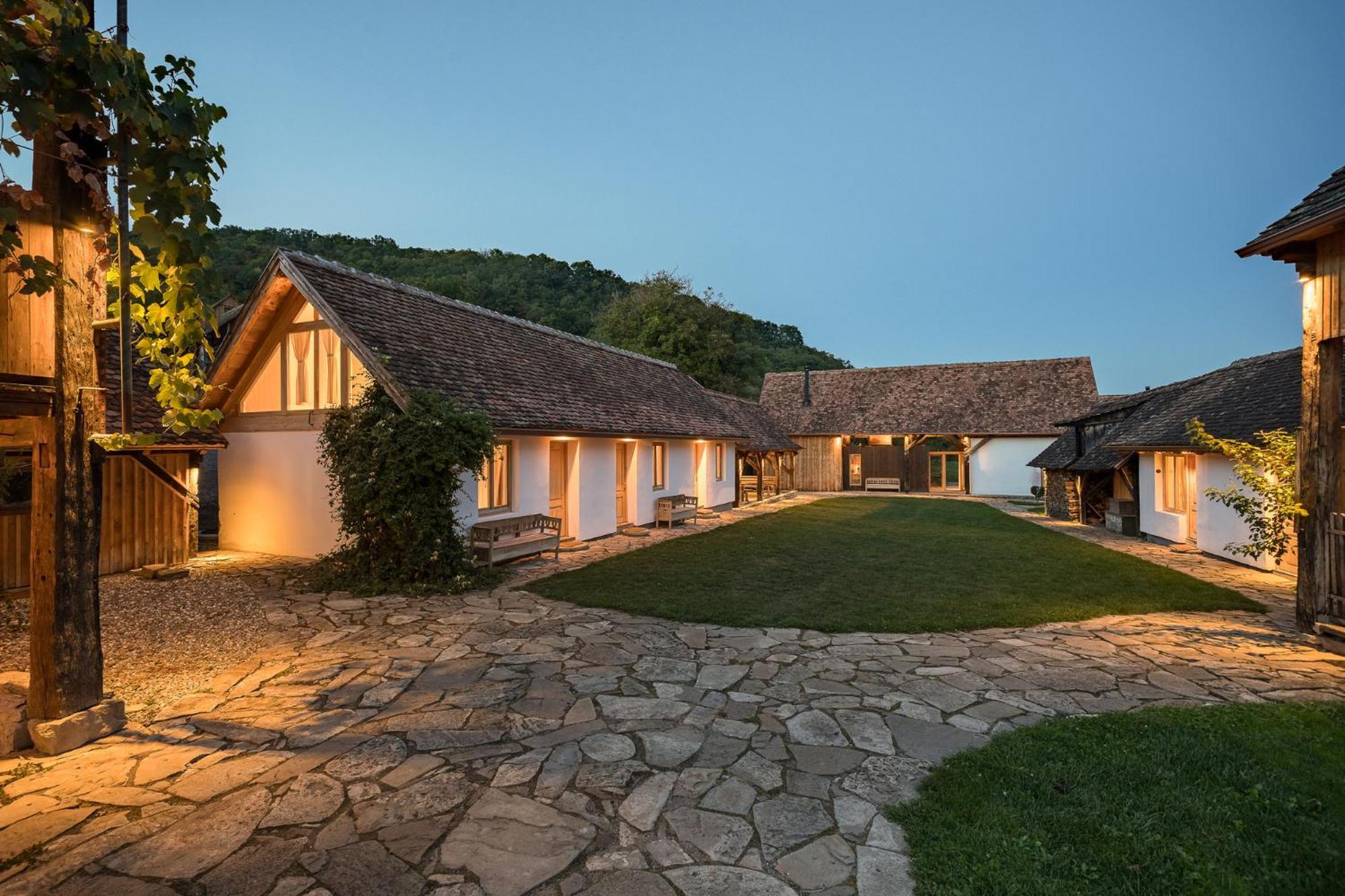 Mesendorf Gasthaus Bagian luar foto