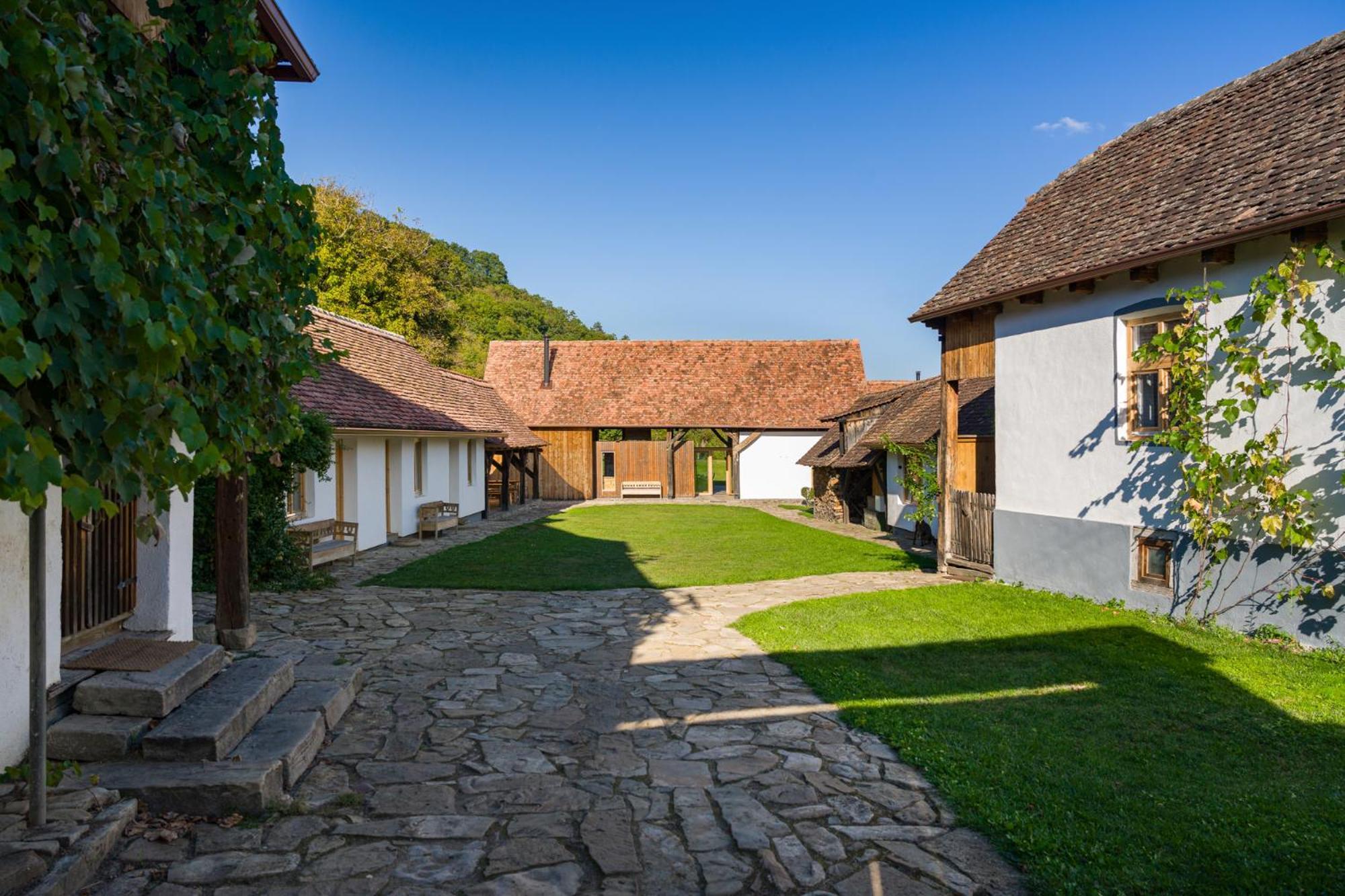 Mesendorf Gasthaus Bagian luar foto